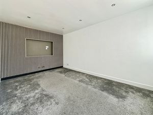 Living Room- click for photo gallery